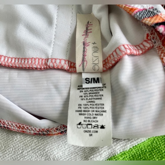 🆕 Free People x Onzie one shoulder top in size S/M in orange geometric - Picture 5 of 7